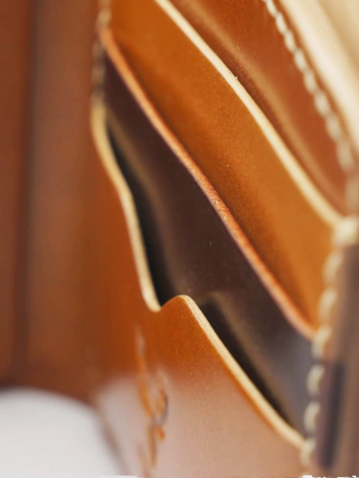 Handcrafted Oil Aniline Dyed Amber Shell Cordovan Leather Wallet