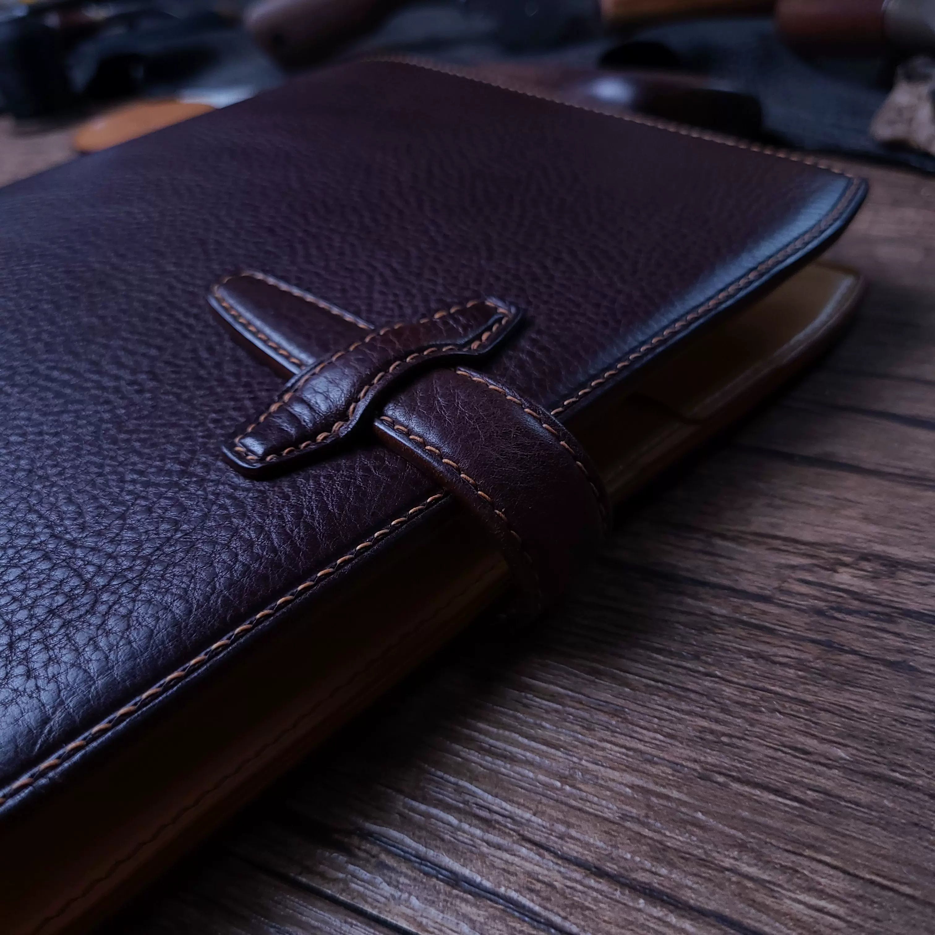 Handcrafted Burgundy Italian Tuscany Vegetable-Tanned Leather A5 Binder Journal