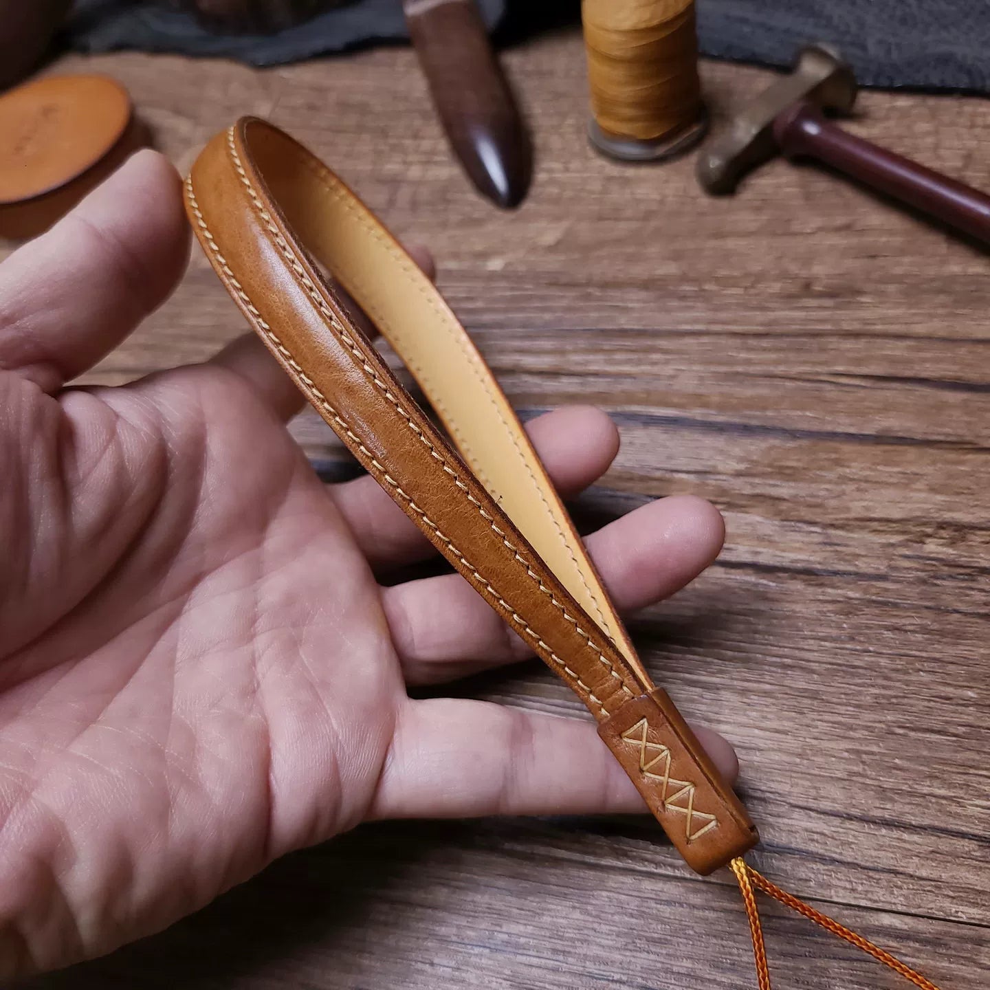 Handcrafted Italian Tuscany Vegetable-Tanned Leather Camera Wrist Strap