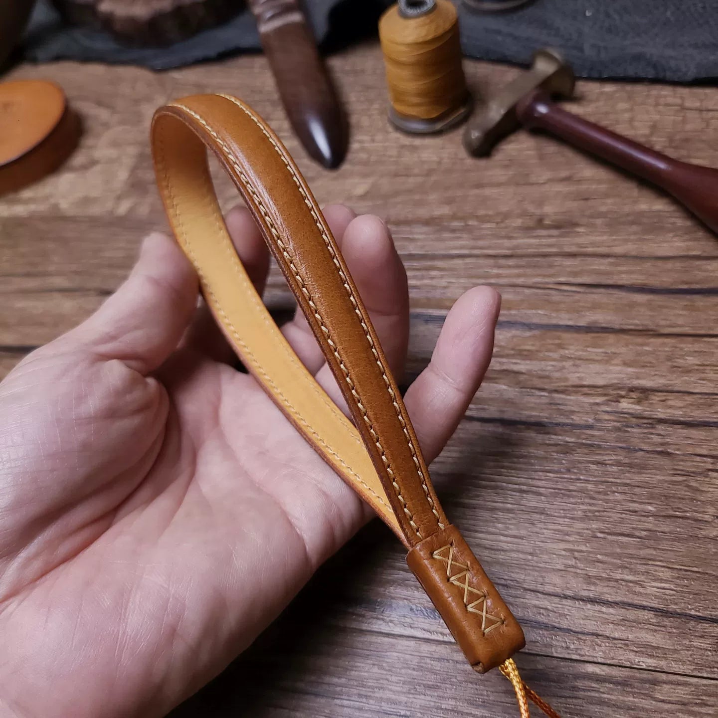 Handcrafted Italian Tuscany Vegetable-Tanned Leather Camera Wrist Strap