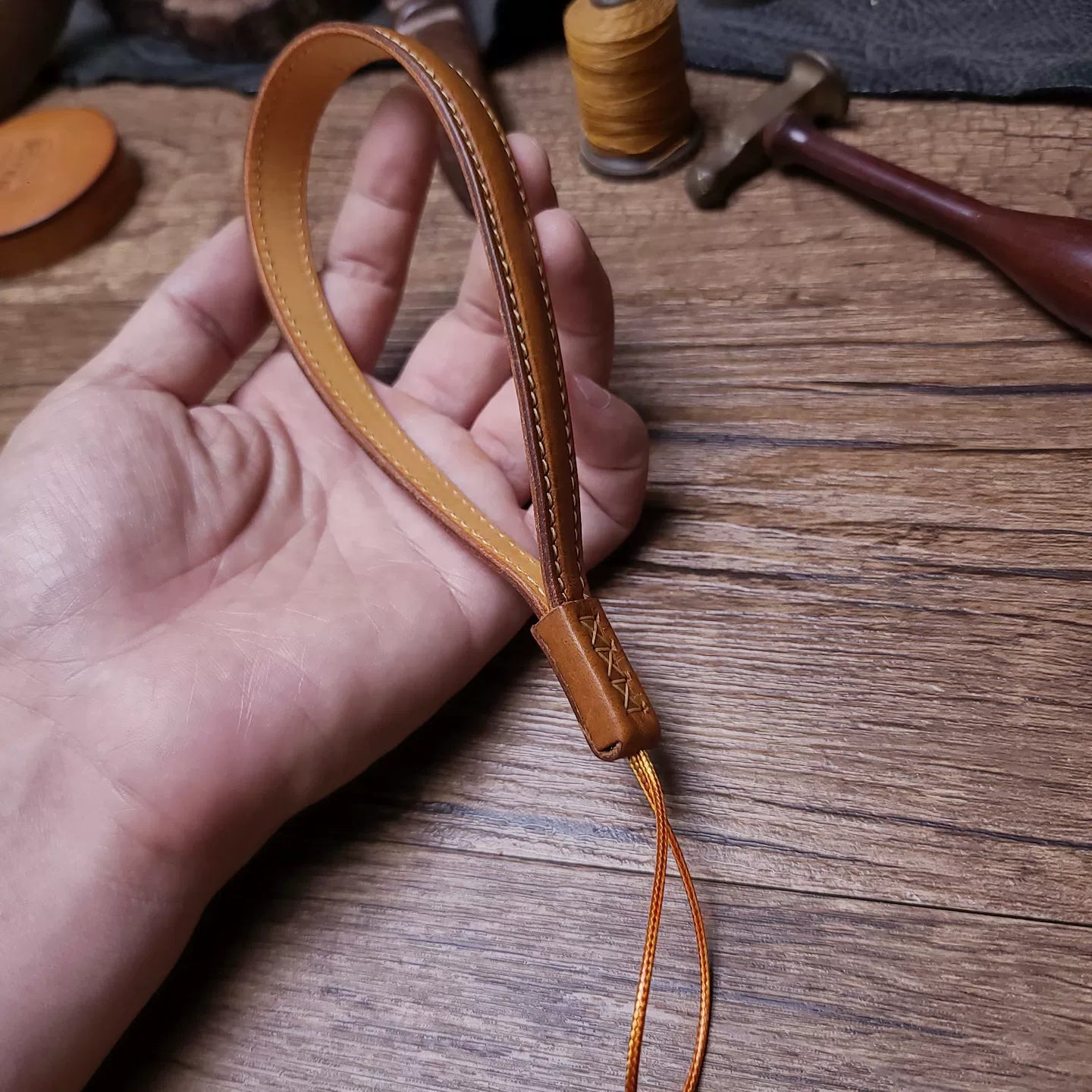 Handcrafted Italian Tuscany Vegetable-Tanned Leather Camera Wrist Strap