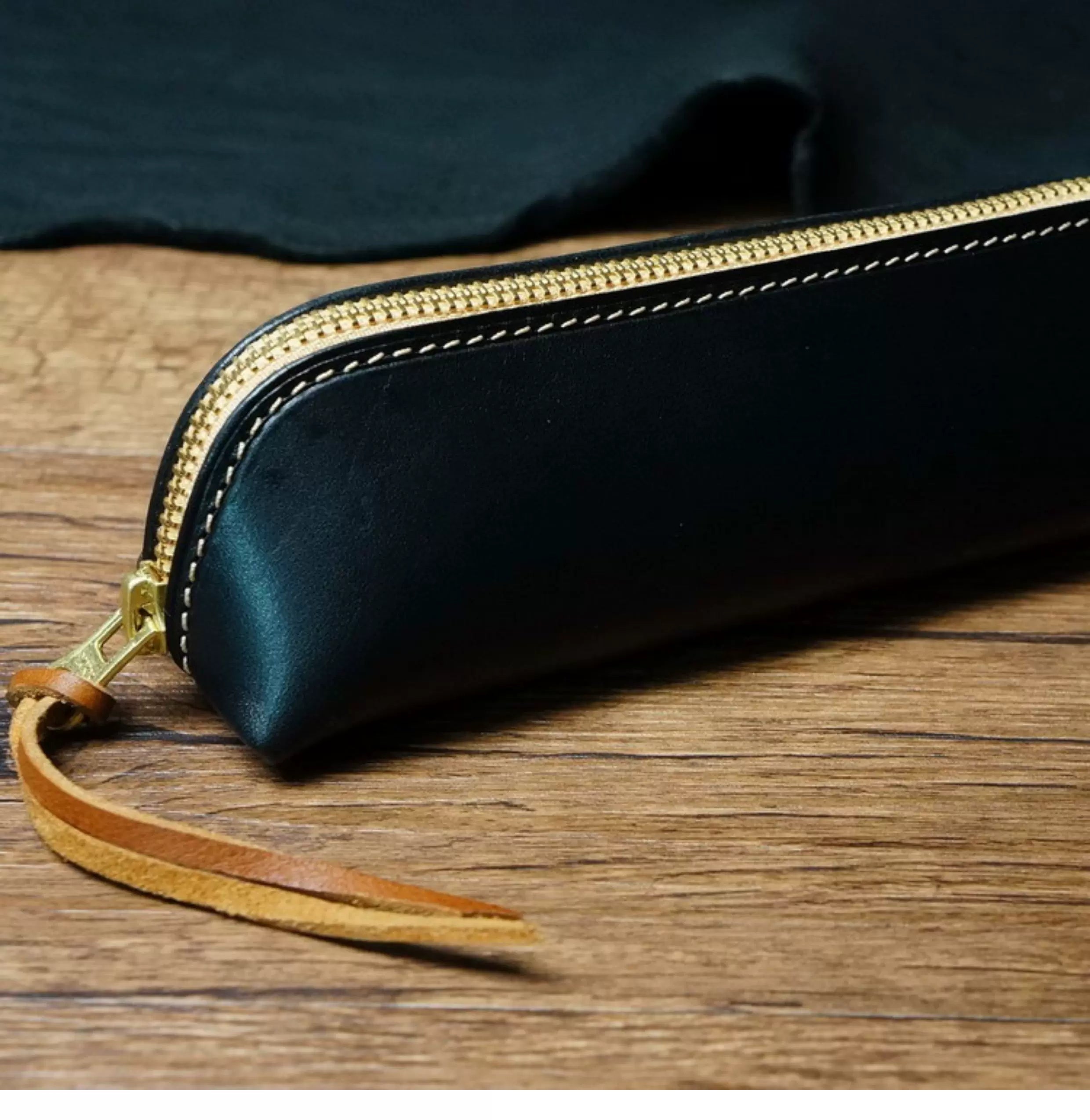 Handcrafted Black Reguilón Leather Zip Pencil Case