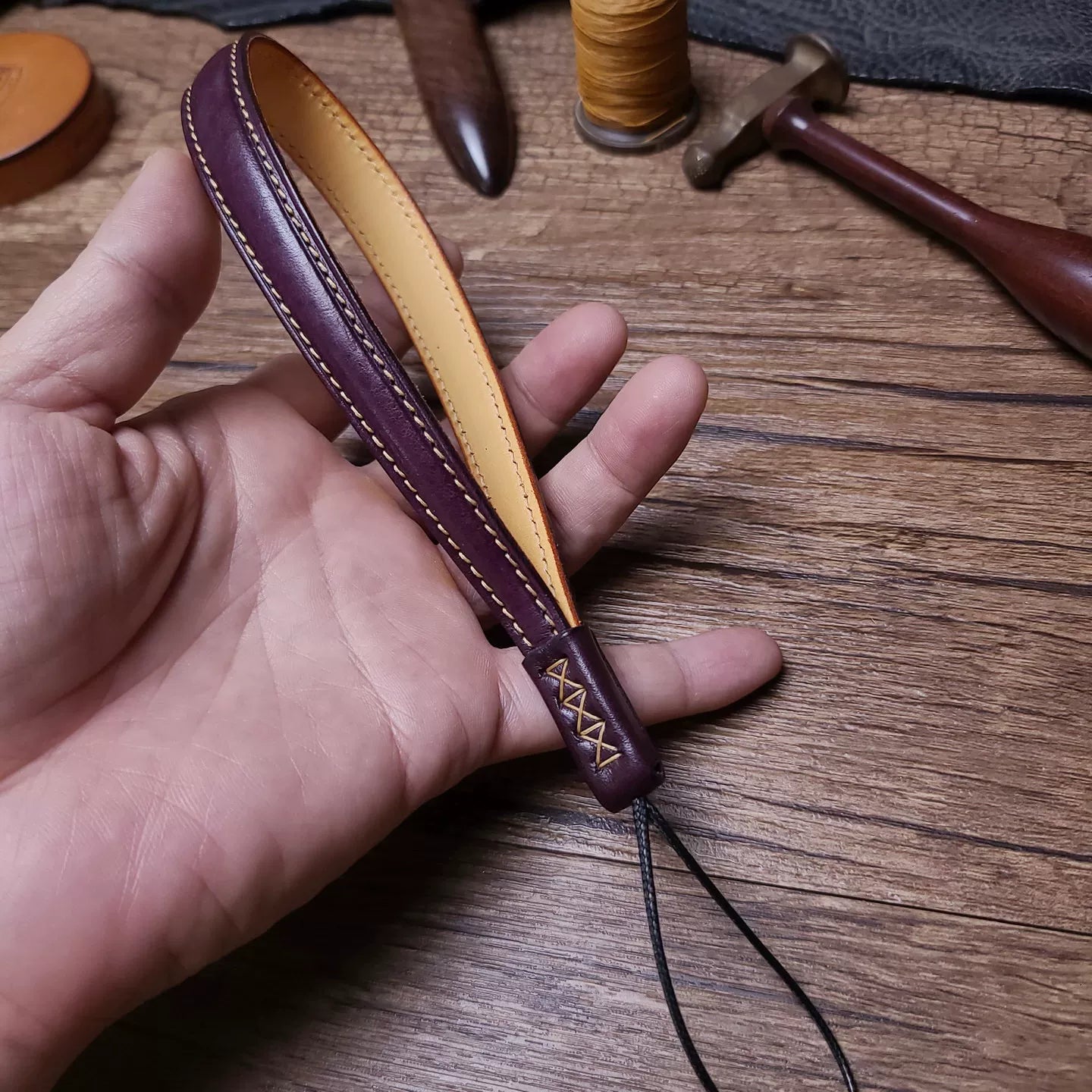 Handcrafted Italian Tuscany Vegetable-Tanned Leather Camera Wrist Strap