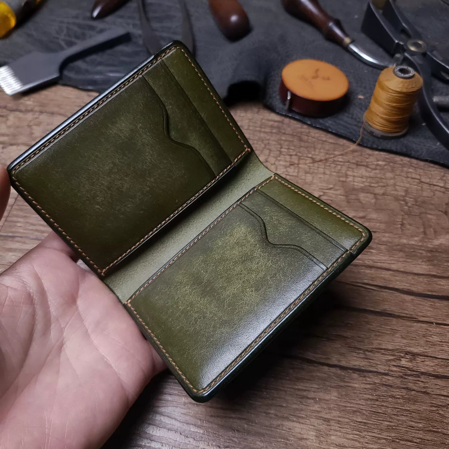 Handcrafted Olive Green Italian Pueblo Leather Card Holder